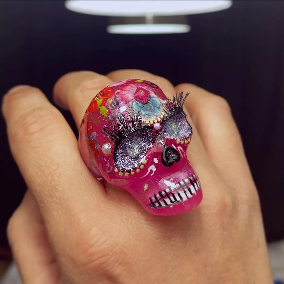 Anillo Calaca Pestañas